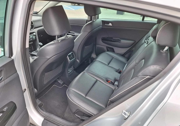 Kia Sportage cena 95500 przebieg: 93732, rok produkcji 2018 z Śrem małe 79